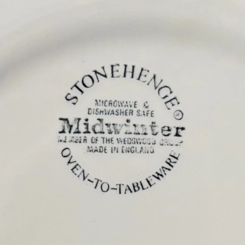 2 Stonehenge White MIDWINTER Dinner Plates - Picture 7 of 7